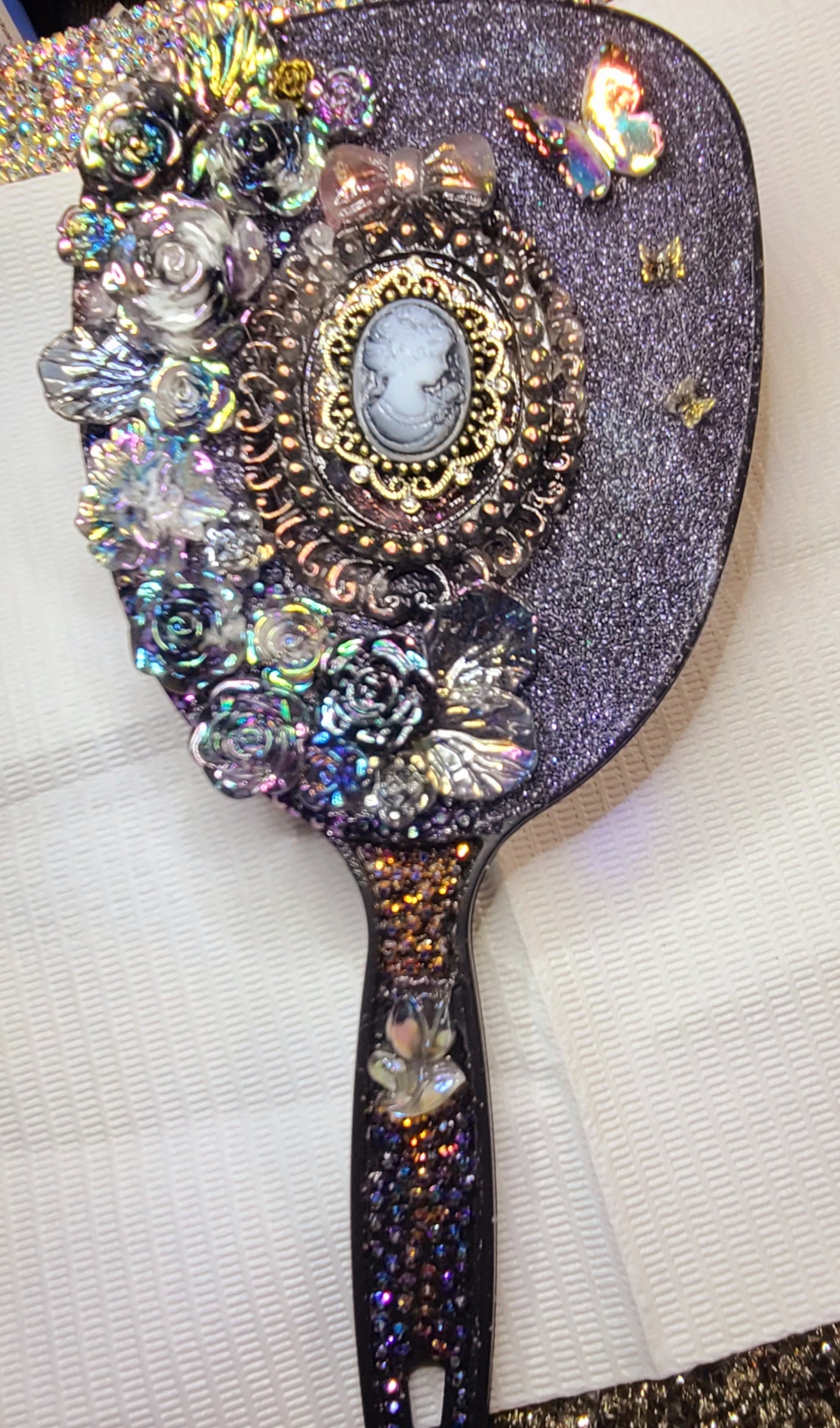 Black Cameo