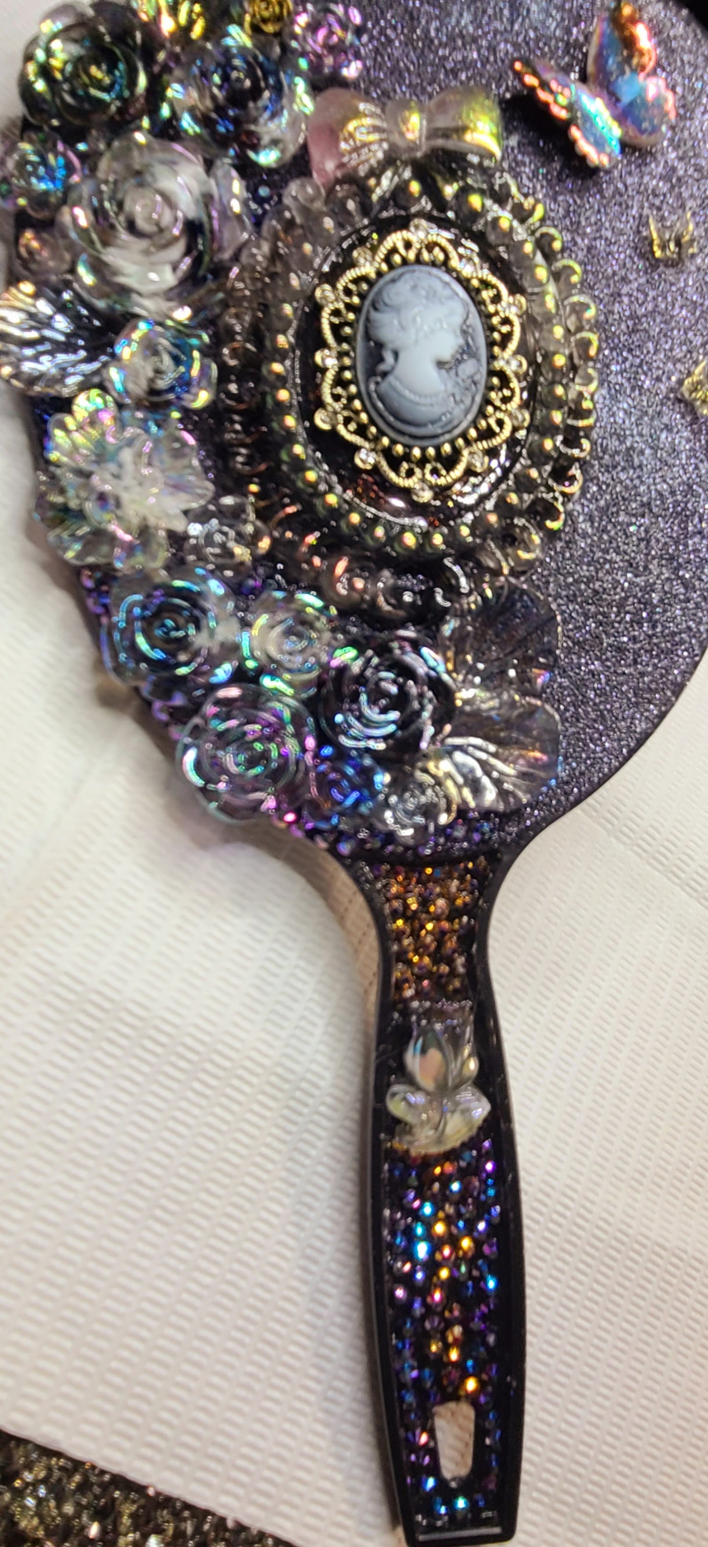 Black Cameo